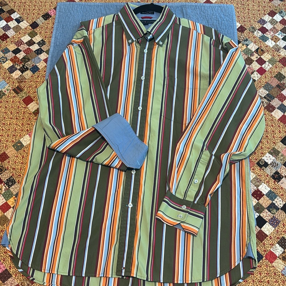 Men’s Tommy Hilfiger multicolor striped shirt. Size Large.